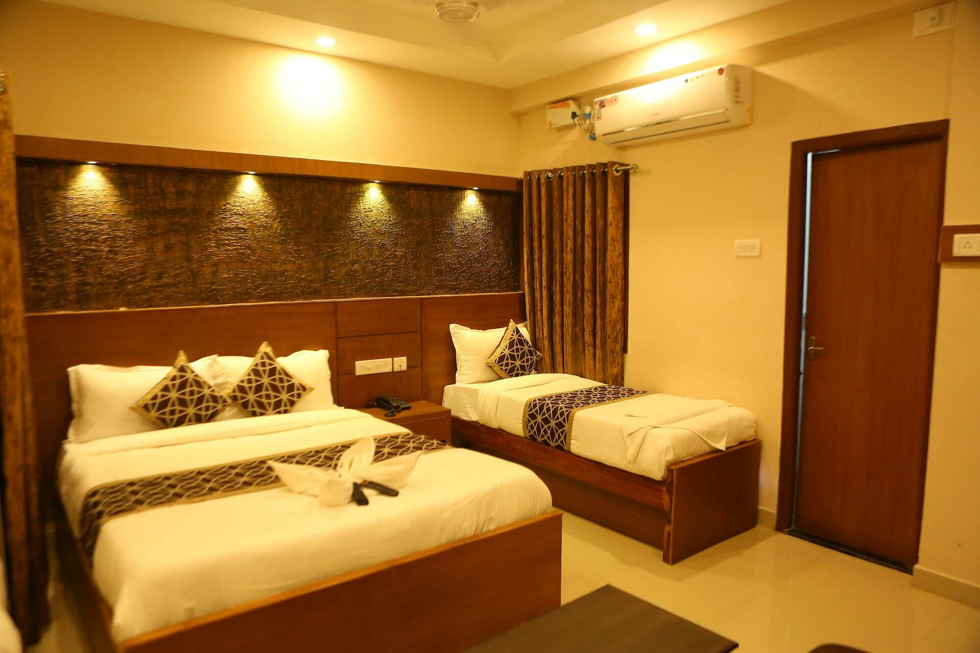 Horizon Inn Τσενάι Εξωτερικό φωτογραφία